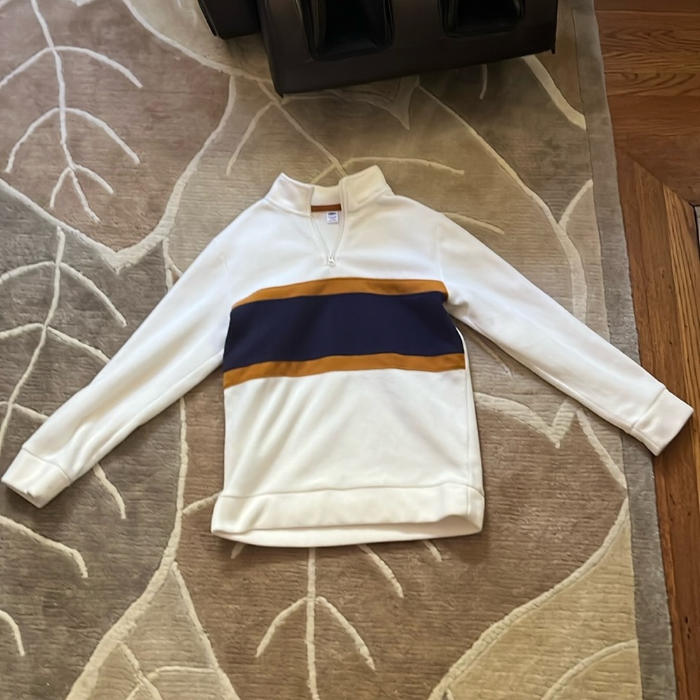 Old navy crew neck , super warm and soft